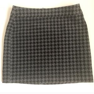 Banana Republic holiday skirt